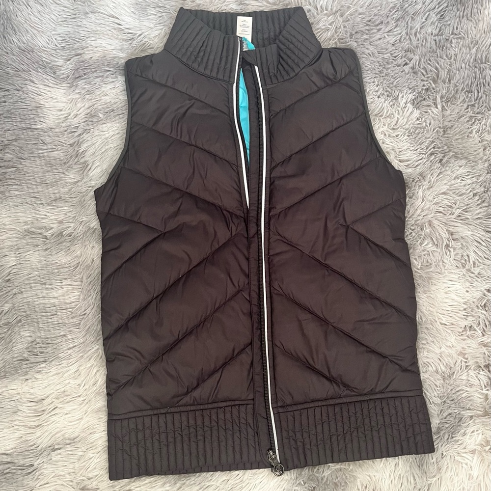 Ivivva Black Quilted Vest with Blue Lining
